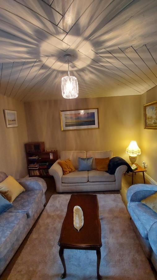 Hôtel Fihoragh Farm House à Longford Extérieur photo