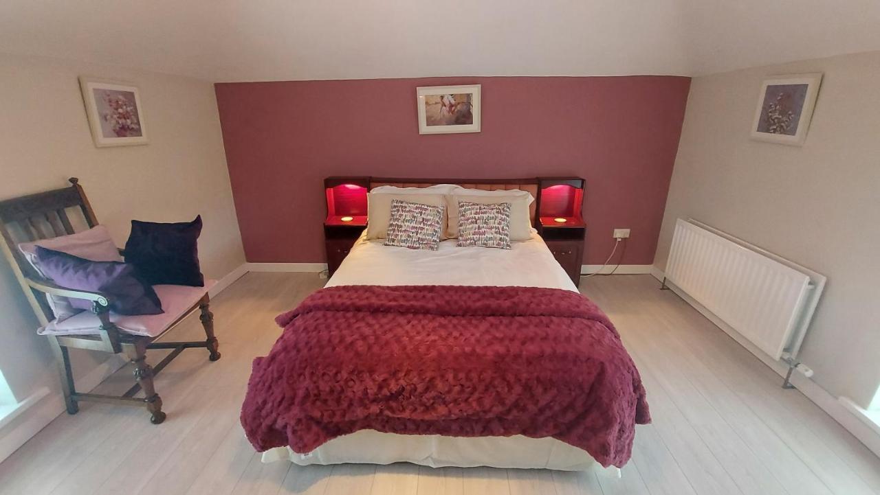 Hôtel Fihoragh Farm House à Longford Extérieur photo