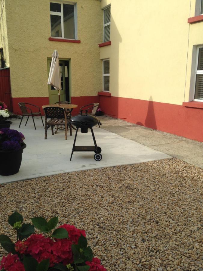 Hôtel Fihoragh Farm House à Longford Extérieur photo